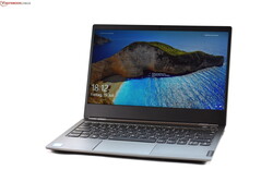 La revisión del portátil ThinkBook 13s-IWL de Lenovo. Dispositivo de prueba cortesía de CampusPoint.