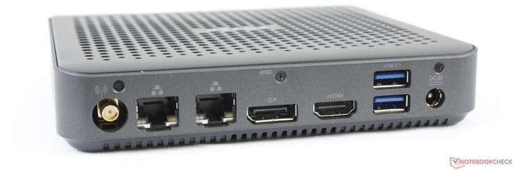 Detrás: Antena Wi-Fi, 2x Gigabit RJ-45, DisplayPort 1.2, HDMI 2.0, 2x USB 3.1 Gen. 2, adaptador AC