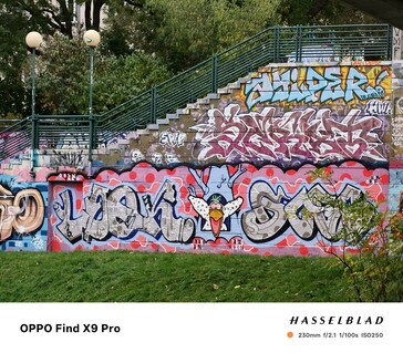 Oppo Find X9 Pro con zoom 10x y teleobjetivo.