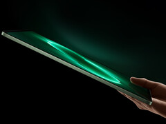 El Pad 9 Pro tiene un grosor de tan solo 5,8 mm. En la imagen: una fotografía promocional que muestra su diseño delgado.