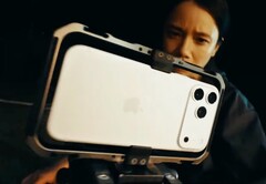 El iPhone 17 Pro Max tiene una cámara teleobjetivo de 48MP con un sensor un 56% más grande (Fuente de la imagen: Apple)