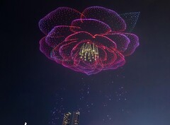 Una escena de la encantadora Chongqing de un pétalo de camelia; la flor oficial de Chongqing (Fuente de la imagen: SB News; recortada)