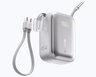 La versión de 20 000 mAh cuenta con dos cables USB-C integrados, al igual que el modelo de 10 000 mAh.