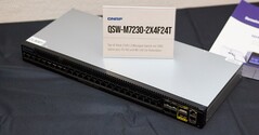 El nuevo QSW-M7230-2X4F24T de QNAP. (Fuente de la imagen: Andreas Sebayang/Notebookcheck.com)
