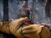 Se muestra a Kratos, de God of War, junto a Laufey.