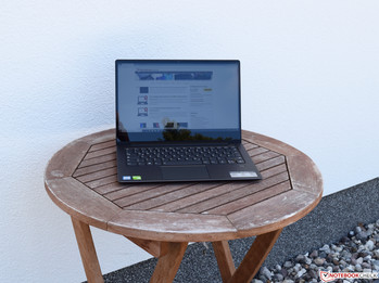 Lenovo IdeaPad 530s-14IKB (a la sombra)