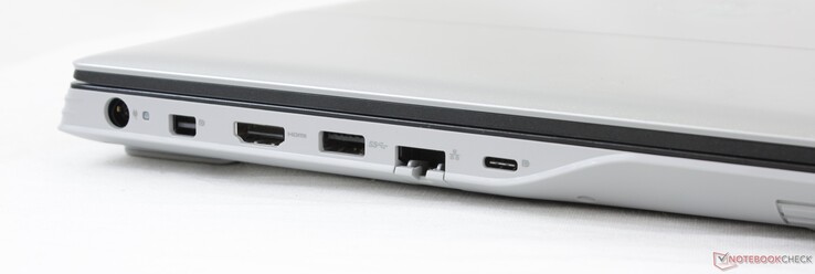 Izquierda: Adaptador de CA, Mini-DisplayPort, HDMI 2.0, USB 3.2 Gen. 1 Tipo-A, Gigabit RJ-45, USB Tipo-C con DisplayPort