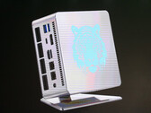 El MINISFORUM UM790 XTX soportará eGPUs gracias a un puerto Oculink. (Fuente de la imagen: MINISFORUM)