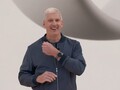 Rick Osterloh luciendo el próximo Pixel Watch. (Fuente de la imagen: Google)