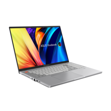 Asus Vivobook Pro 16X - Plata. (Fuente de la imagen: Asus)