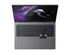 Ha aparecido en Internet un nuevo portátil AMD Strix Halo (fuente de la imagen: Emdoor)