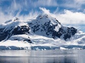 Una imagen que muestra la Bahía Paraíso, en el noroeste de la Antártida. (Fuente de la imagen: Patrick Poendl, Adobe Stock)