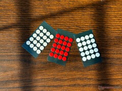 Los tres juegos de patines de puntos incluidos