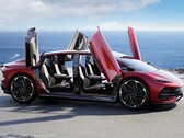 Además de un diseño muy aerodinámico, la berlina deportiva eléctrica de Aehra cuenta con puertas de mariposa (Imagen: Aehra)