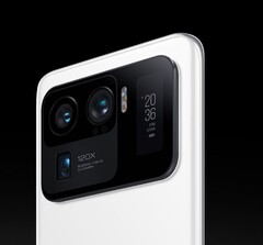 La pantalla trasera del Mi 11 Ultra podría volver a la serie 16 de Xiaomi. (Fuente de la imagen: Xiaomi)