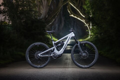 La Nukeproof Megawatt Carbon es una agresiva bicicleta eléctrica de enduro que incorpora la nueva plataforma eMTB de SRAM. (Fuente de la imagen: Nukeproof)