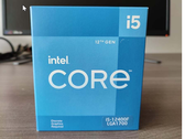 El Core i5-12400F parece venir en un embalaje de venta bastante sencillo (Fuente de la imagen: Intel)