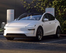El nuevo Tesla Model Y en un Supercargador. (Fuente de la imagen: Tesla)