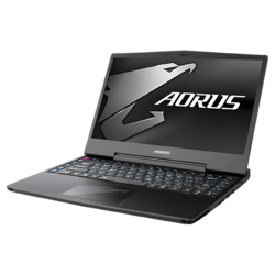 Aorus X3 Plus v7. Modelo de pruebas cortesía de Xotic PC.
