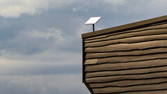 Los platos Starlink V4 cuestan ahora 349 dólares en los sitios (imagen: SpaceX)