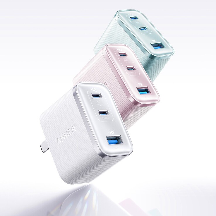 El cargador Anker Nano SafeCharge Ultra está disponible en varios colores con un acabado brillante (en la imagen). (Fuente de la imagen: JD.com)
