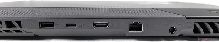 Parte trasera: USB-A 3.2 Gen. 1, USB-C 3.2 Gen. 2 (con DisplayPort y Power Delivery), HDMI 2.0b, puerto LAN Gigabit, fuente de alimentación