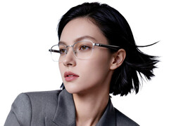 Las gafas inteligentes pesan tan sólo 26,5 gramos. En la foto: imagen promocional que muestra una de las opciones de montura de los wearables.