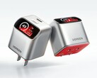 El cargador Ugreen X740 45W GaN luce una pantalla inteligente en ángulo.