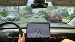 El modo de conducción autónoma completa de Tesla en acción (imagen: Fabian Luque/YouTube)