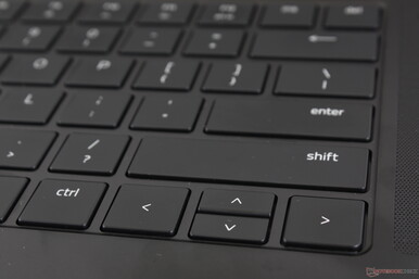 Las teclas negras del teclado y el clickpad atraen las huellas dactilares más fácilmente que en la mayoría de los otros portátiles