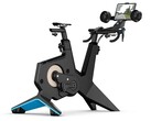 El Garmin Tacx NEO Bike Plus simula superficies exteriores como pistas de grava o adoquines. (Fuente de la imagen: Garmin)