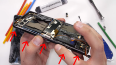 Otras 5 posibles razones por las que el ROG Phone 5 se partió por la mitad. (Fuente: YouTube)