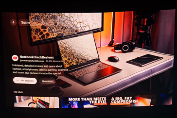 Pantalla de proyección exterior (atardecer) (Fuente de la imagen: Daniel Schmidt)