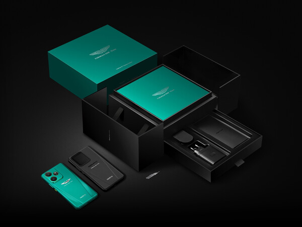 El Realme GT 7 Dream Edition se entrega en una caja especial. (Fuente de la imagen: Realme)