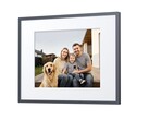 El marco de fotos Ugreen Gallery muestra las fotografías en una pantalla E Ink Spectra 6 de 13,3".