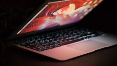 Microsoft está empujando las máquinas Windows 11 24H2 no gestionadas a 25H2 a medida que se acerca la fecha límite de fin de soporte de octubre de 2026.