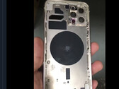 La fuga en el chasis del iPhone 12 Pro revela información sobre las capacidades de LiDAR y 5G del teléfono (Fuente de la imagen: @EveryApplePro)