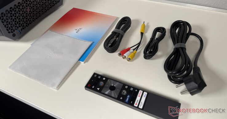 Volumen de suministro (la funda de cuero no aparece en la imagen)