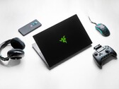 El próximo portátil Blade de Razer probablemente estará alimentado por APUs AMD Cezanne H. (Fuente de la imagen: Razer)