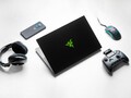 El próximo portátil Blade de Razer probablemente estará alimentado por APUs AMD Cezanne H. (Fuente de la imagen: Razer)