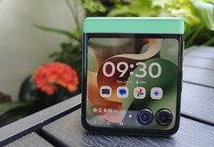 El Razr 2025 recibirá 3 actualizaciones del sistema operativo y 4 años de actualizaciones de seguridad.