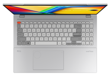 Asus VivoBook Pro 16X 3D OLED - Plata - Teclado y touchpad. (Fuente de la imagen: Asus)