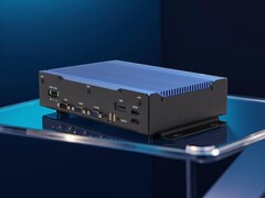 El nuevo mini PC robusto y sin ventilador de Aaeon cuenta con unos impresionantes cinco puertos de red RJ45. (Fuente de la imagen: Aaeon, editado)