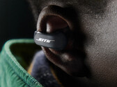 Los auriculares Ultra Open Earbuds presentan un "logotipo de colaboración" de Bose y Kith. (Fuente de la imagen: Kith)