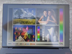 El deslumbramiento está presente pero es manejable cuando se está a la sombra