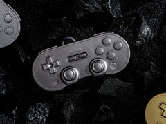 El mando SN30 Pro gris espacial de edición limitada está fabricado con un material de aleación de zinc. (Fuente de la imagen: 8BitDo)