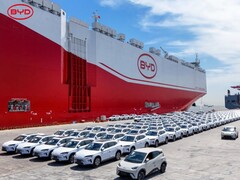 El portacoches Shenzhen de BYD zarpa rumbo a Brasil con 7.000 coches eléctricos (Fuente de la imagen: PDChina en X)