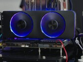 El Intel Arc A770 es el que mejor funciona cuando los juegos emplean DirectX 12. (Fuente: Linus Tech Tips)