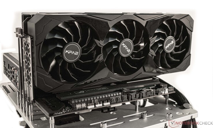 KFA2 GeForce RTX 4090 para jugar en serio