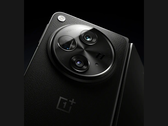 El OnePlus Open en negro. (Fuente: OnePlus)